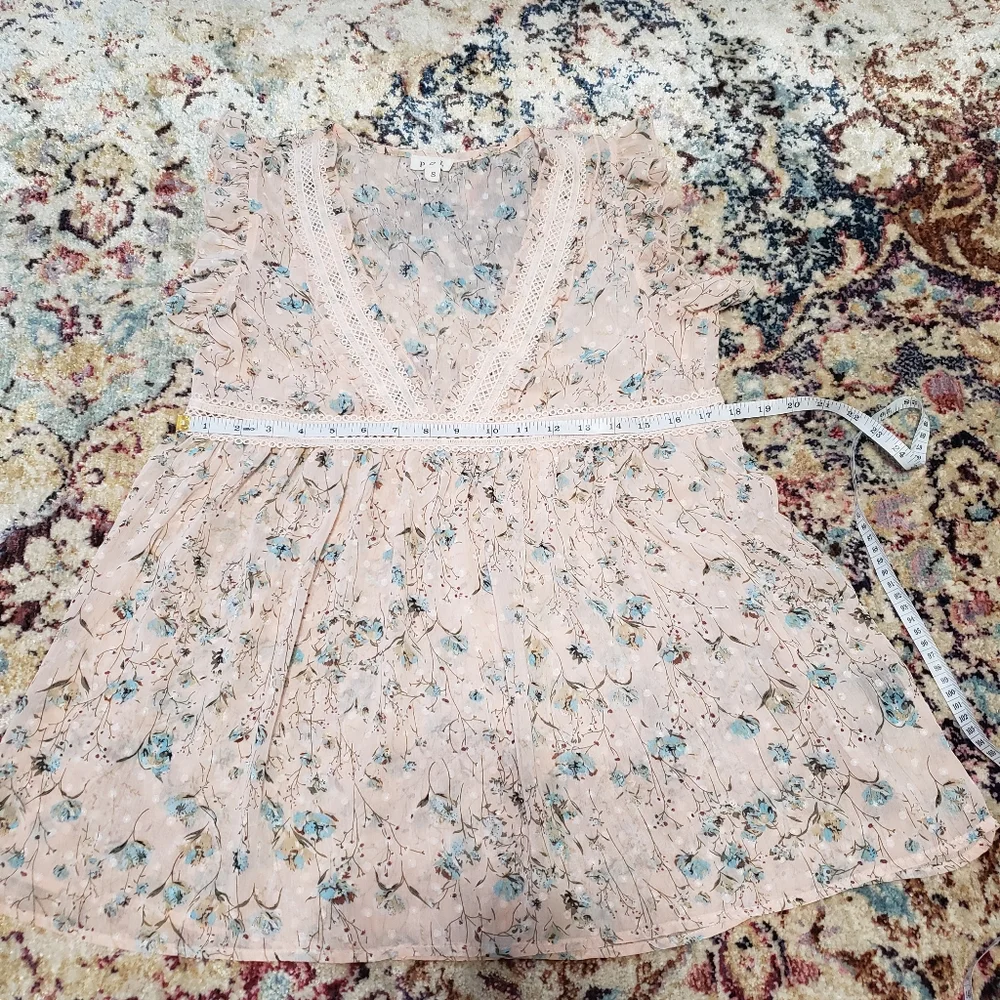 Sold - POL Sheer V-Neck Floral Blouse - Picture 9 of 12